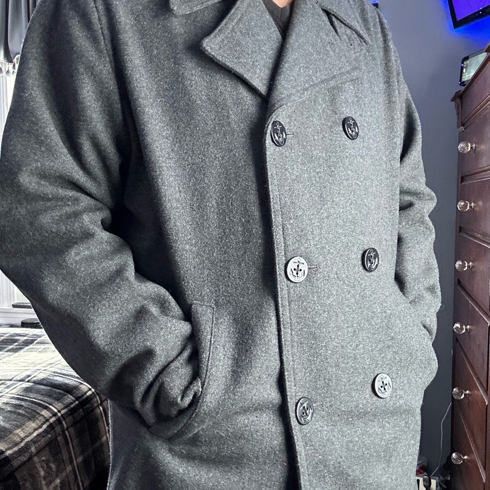 Men’s XL Old Navy Peacoat, Dark Gray, Great Condition, Hardly Ever Worn